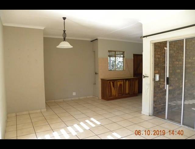 3 BEDROOM HOUSE SOLD IN SINOVILLE